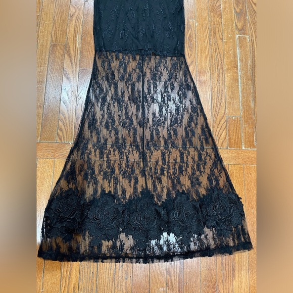 Symphony Black Lace Dress - Picture 3 of 15